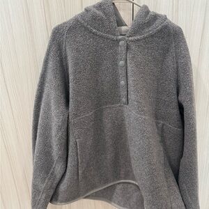 Outdoor voices mega fleece pullover